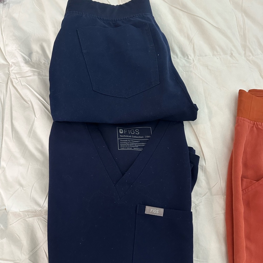 Navy Figs scrubs XXS